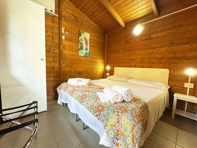 Villaggio La Bussola 帕奥拉 外观 照片