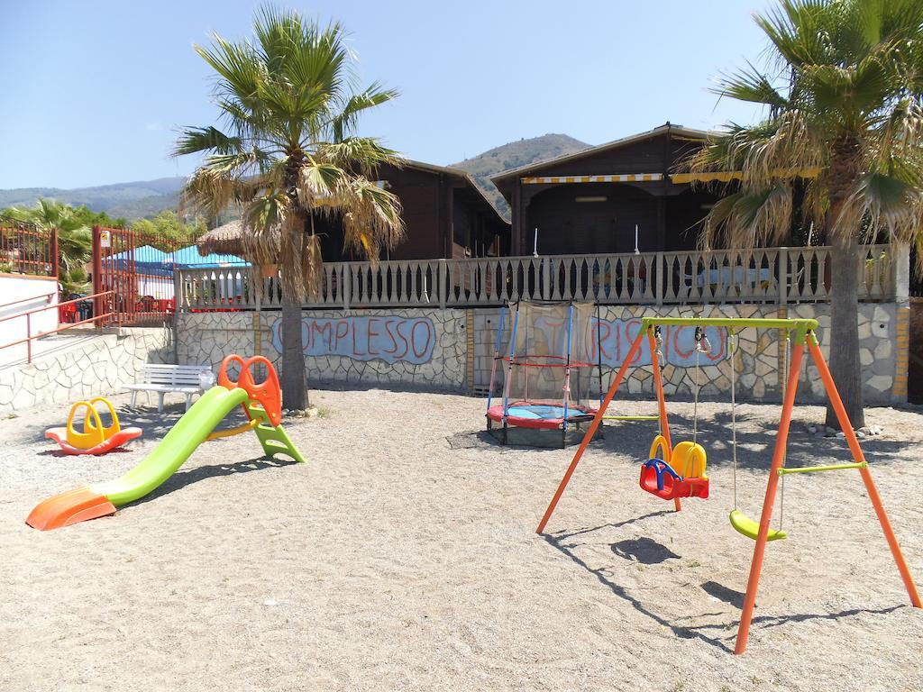 Villaggio La Bussola 帕奥拉 外观 照片